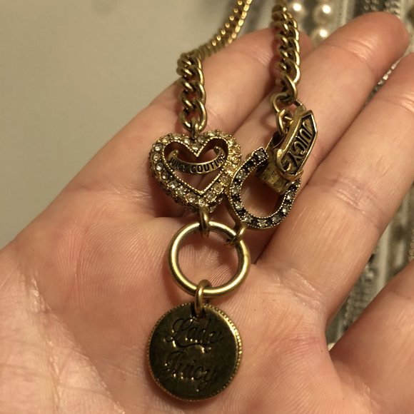 Juicy Couture Lady Juicy Lucky Horseshoe Choker Necklace - Picture 13 of 16